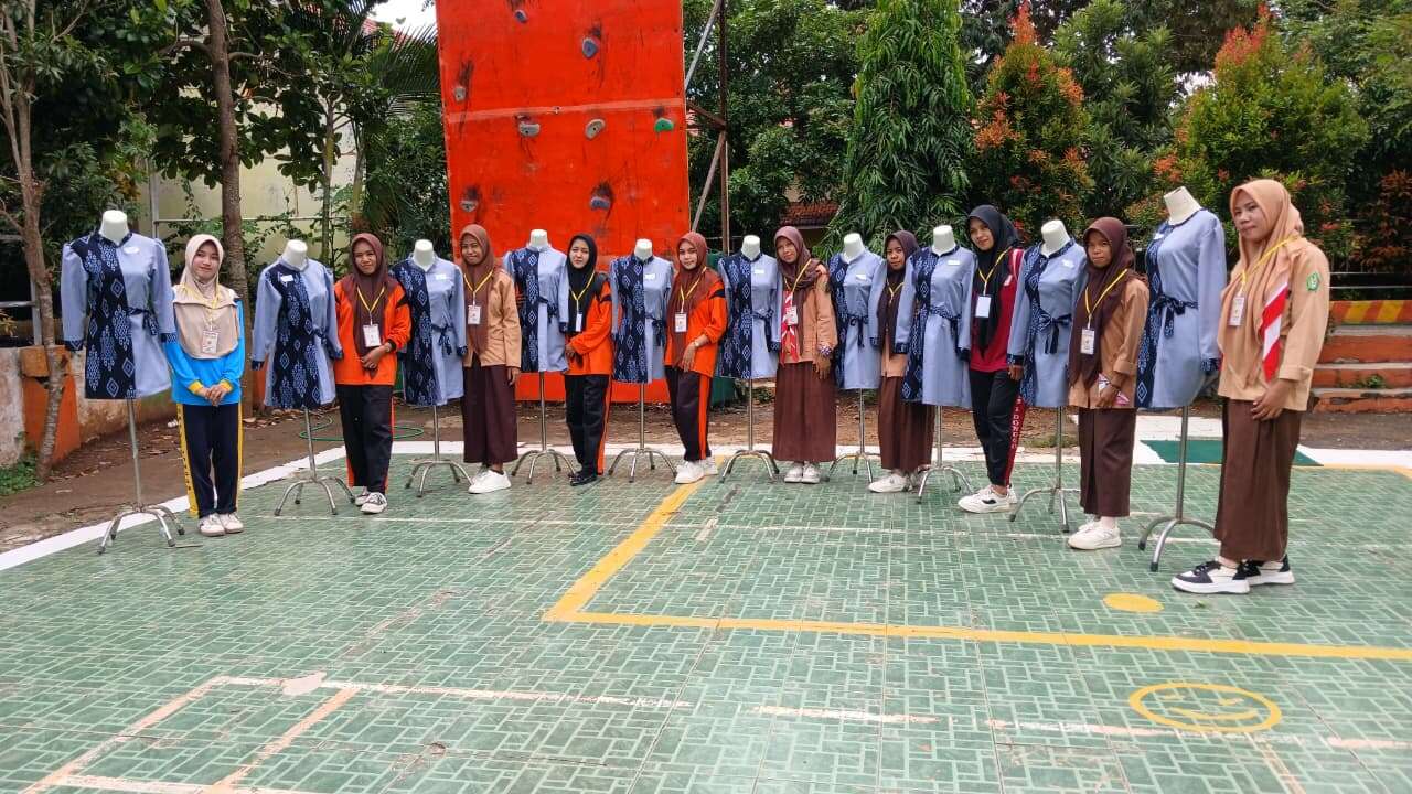 Hasil Kegiatan Praktek UKK Tata Busana